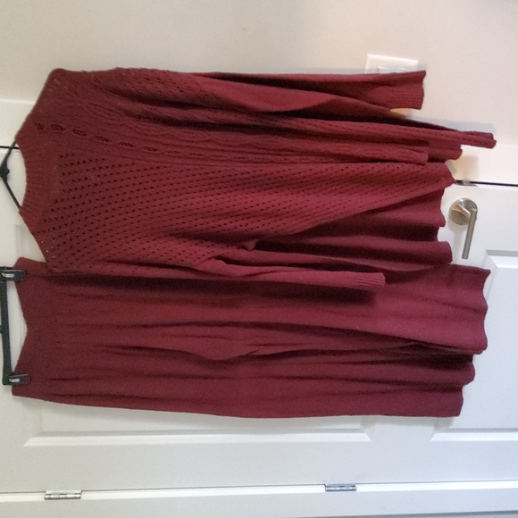 *Updated Pics!* Free People Harper Knit Set in Pretty Berry - Large - Picture 5 of 16